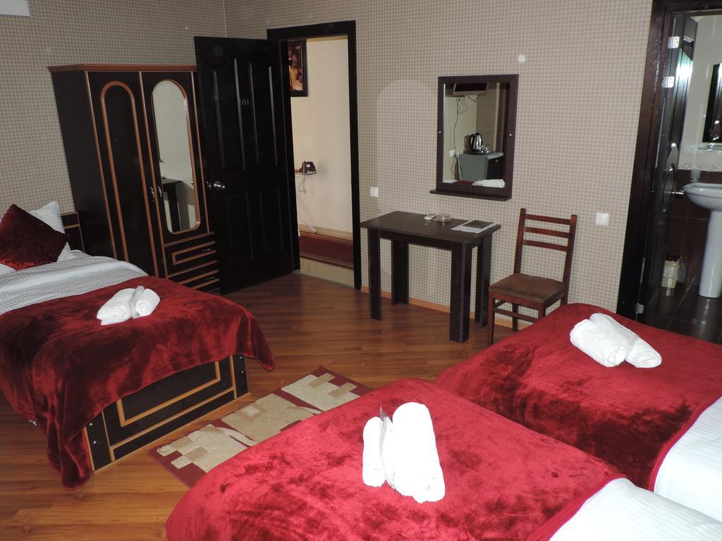 Begi Hotel Tbilisi Ngoại thất bức ảnh