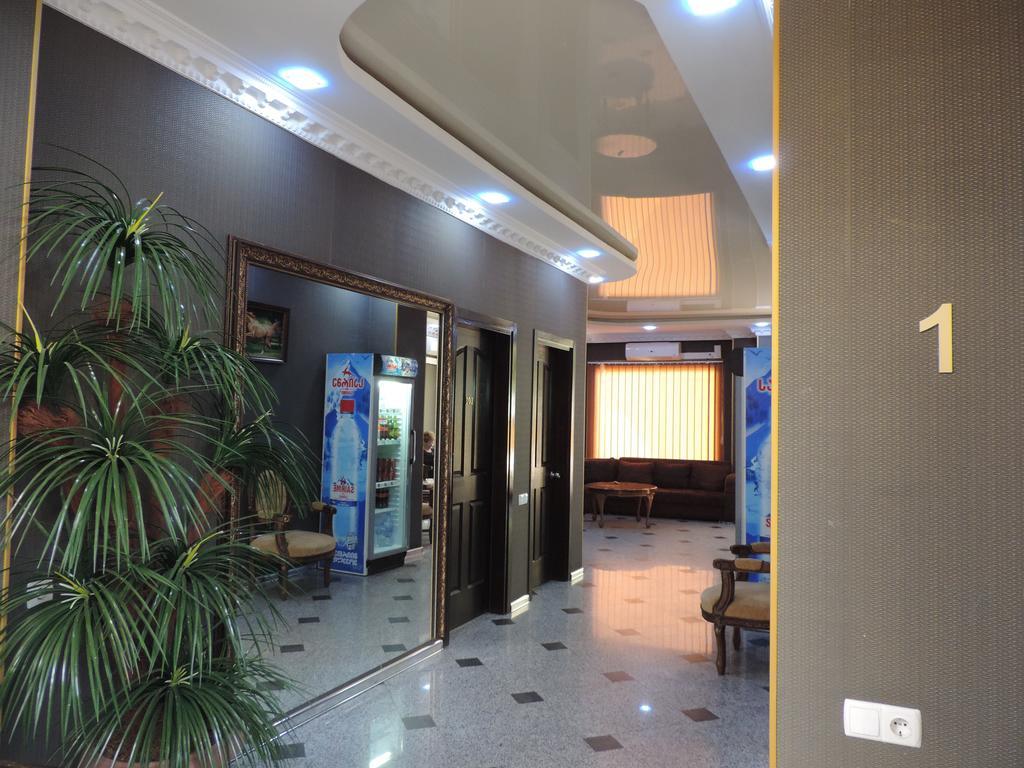 Begi Hotel Tbilisi Ngoại thất bức ảnh