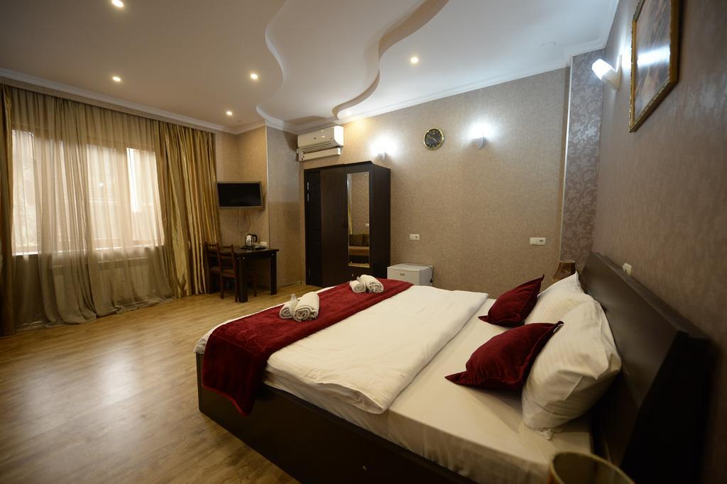 Begi Hotel Tbilisi Ngoại thất bức ảnh