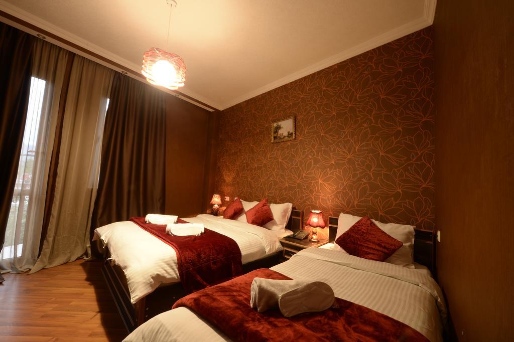 Begi Hotel Tbilisi Ngoại thất bức ảnh