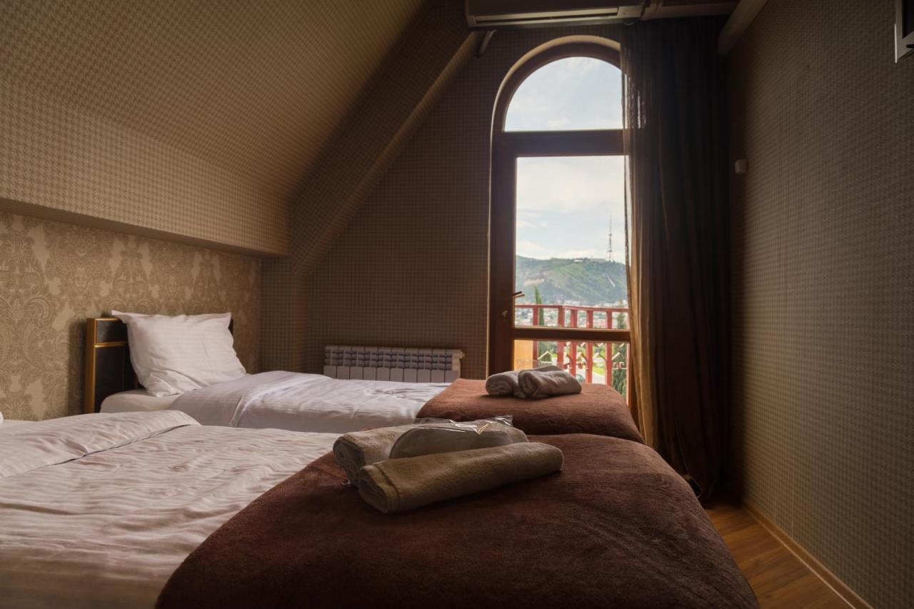 Begi Hotel Tbilisi Ngoại thất bức ảnh