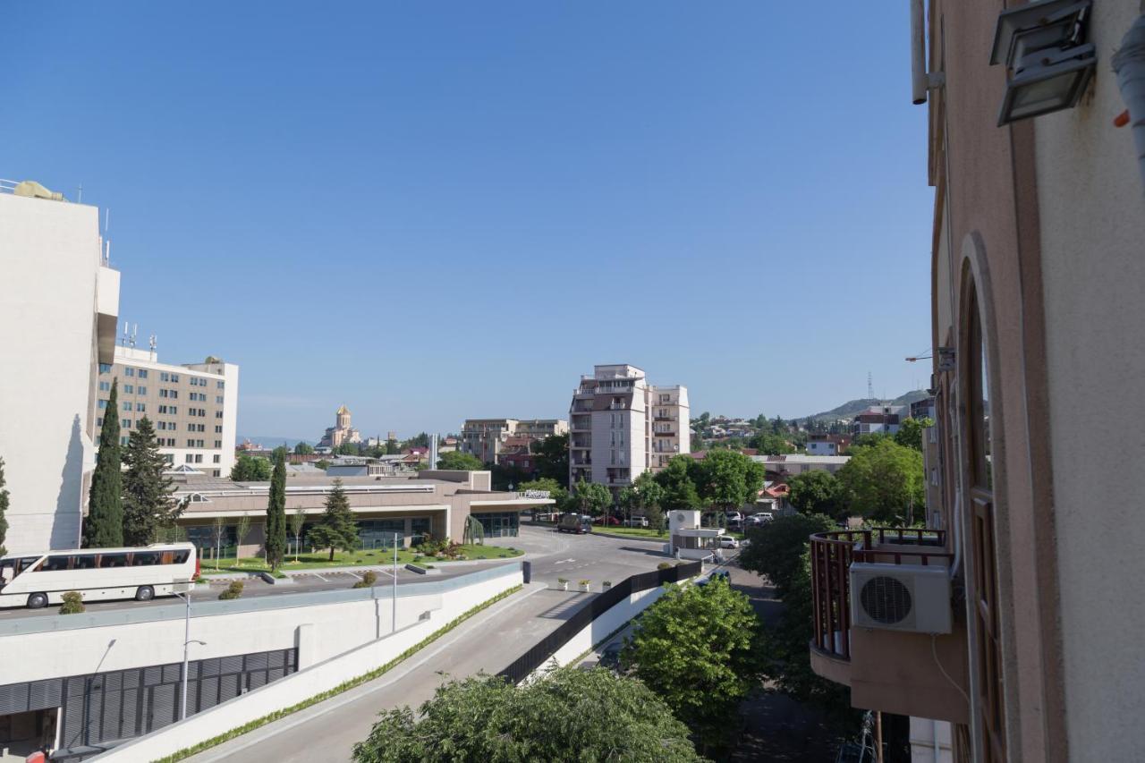 Begi Hotel Tbilisi Ngoại thất bức ảnh