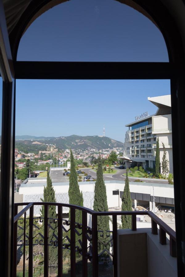 Begi Hotel Tbilisi Ngoại thất bức ảnh