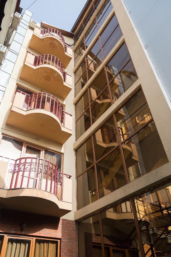 Begi Hotel Tbilisi Ngoại thất bức ảnh