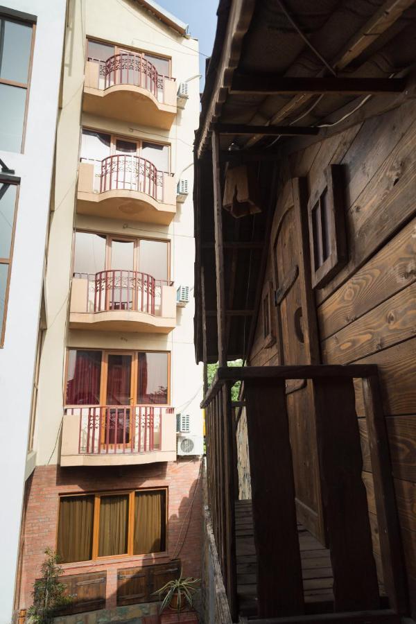 Begi Hotel Tbilisi Ngoại thất bức ảnh