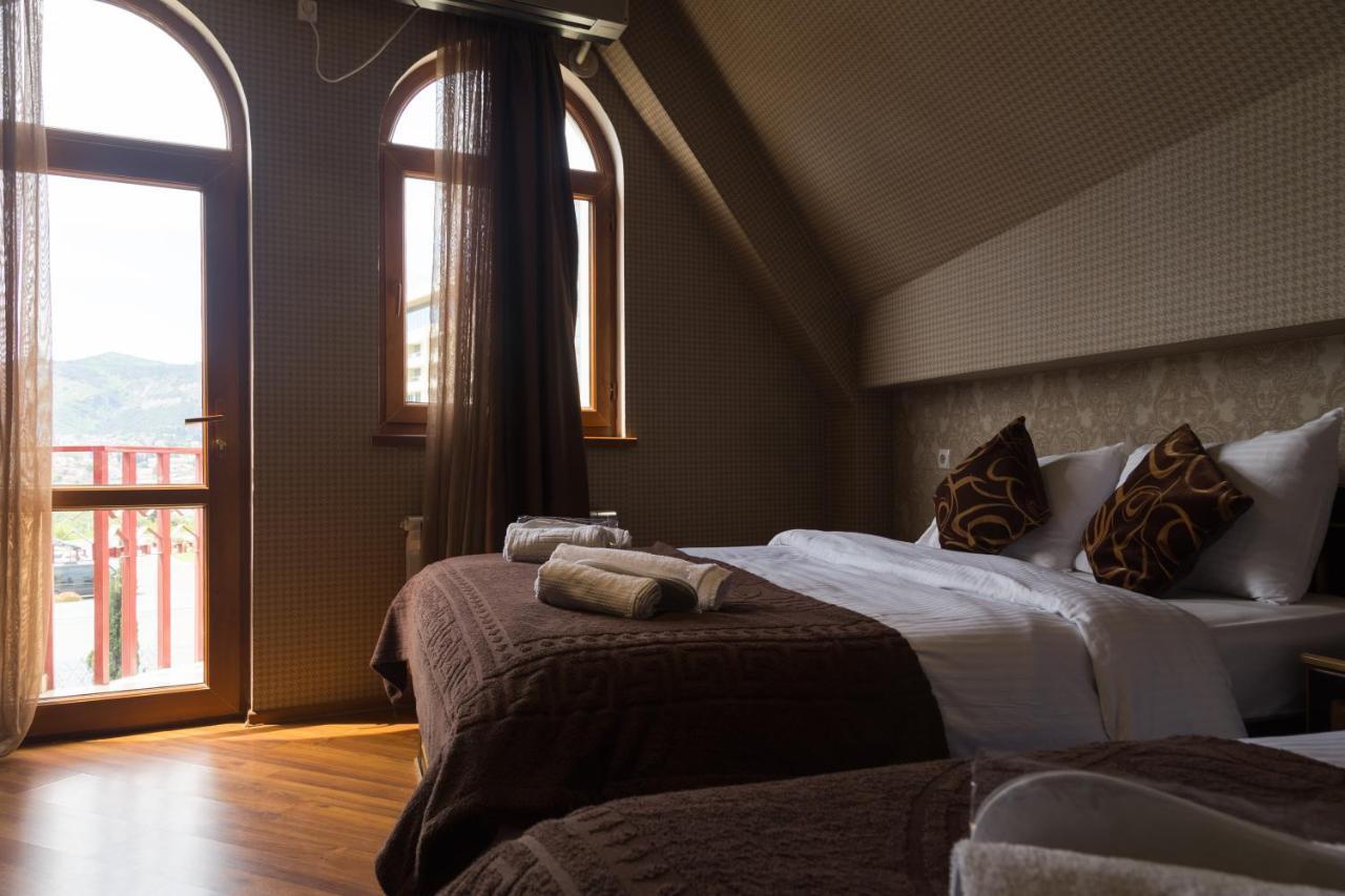 Begi Hotel Tbilisi Ngoại thất bức ảnh