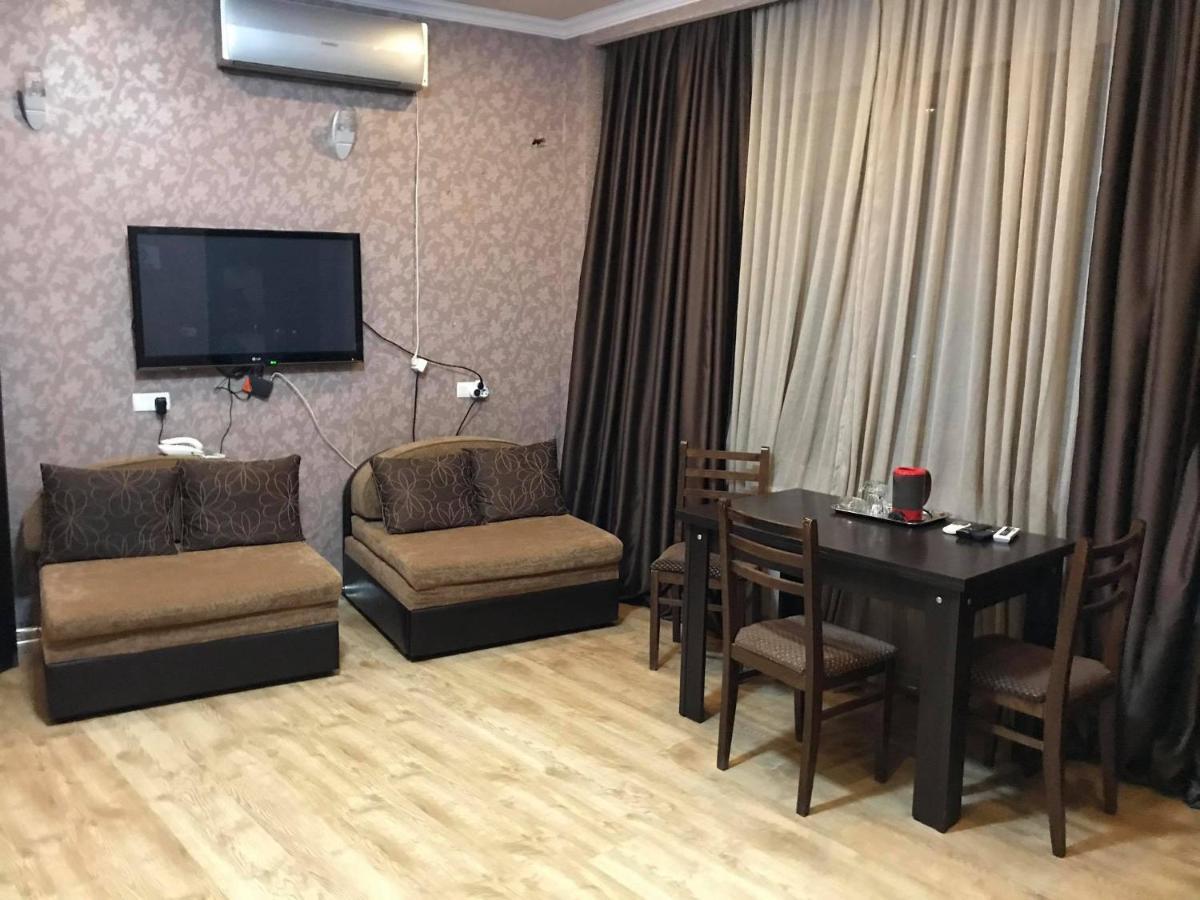 Begi Hotel Tbilisi Ngoại thất bức ảnh